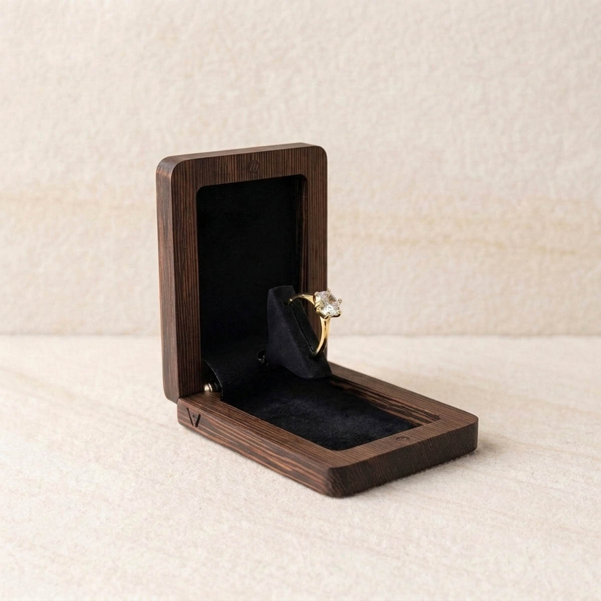 Wenge Rectangle Ring Box