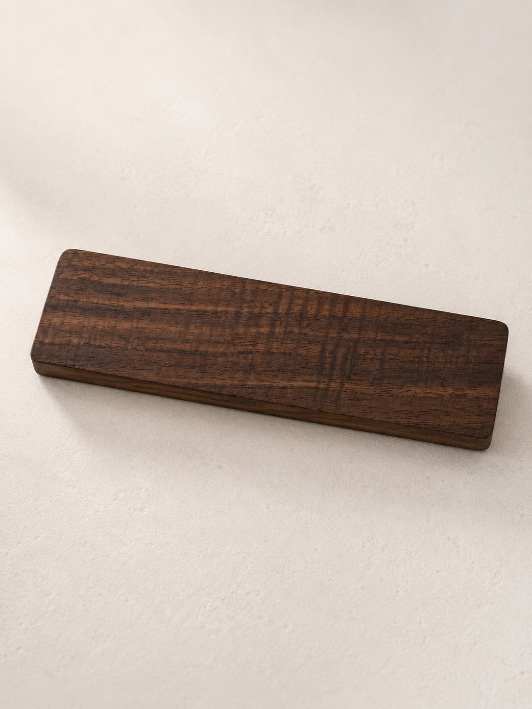 Walnut Necklace Beige Box